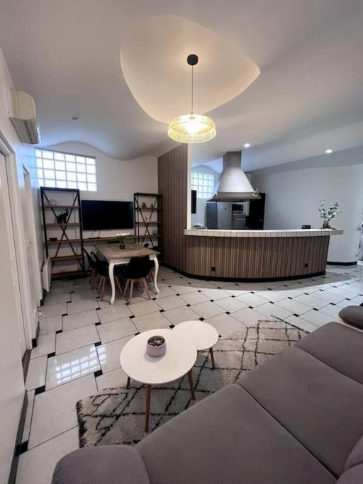 Stea Guesthouse Proche Paris Villeneuve-le-Roi Exteriör bild