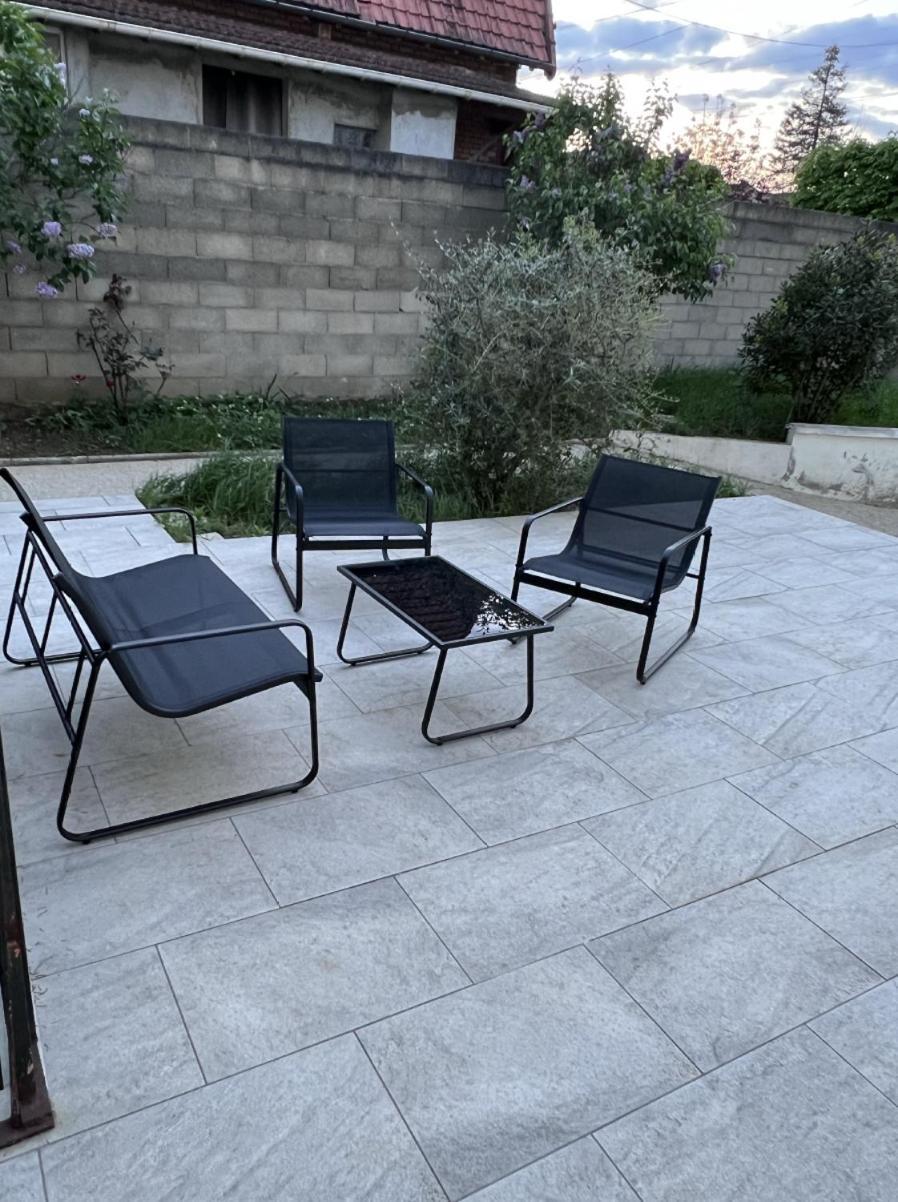 Stea Guesthouse Proche Paris Villeneuve-le-Roi Exteriör bild